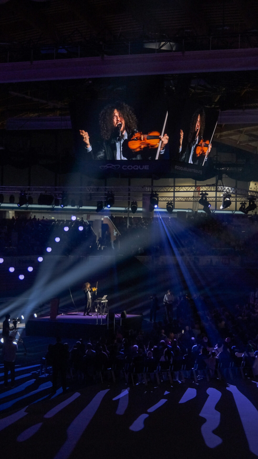 Jean-Jacques Mailliet performing at the opening ceremony of the Relais pour la Vie 2025